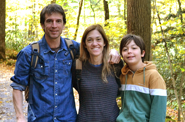 Photo of German Silveira and family